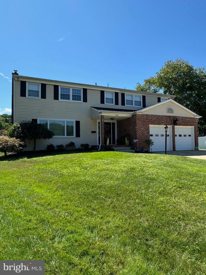 Property Photo:  233 Mill Run Court  NJ 08054 