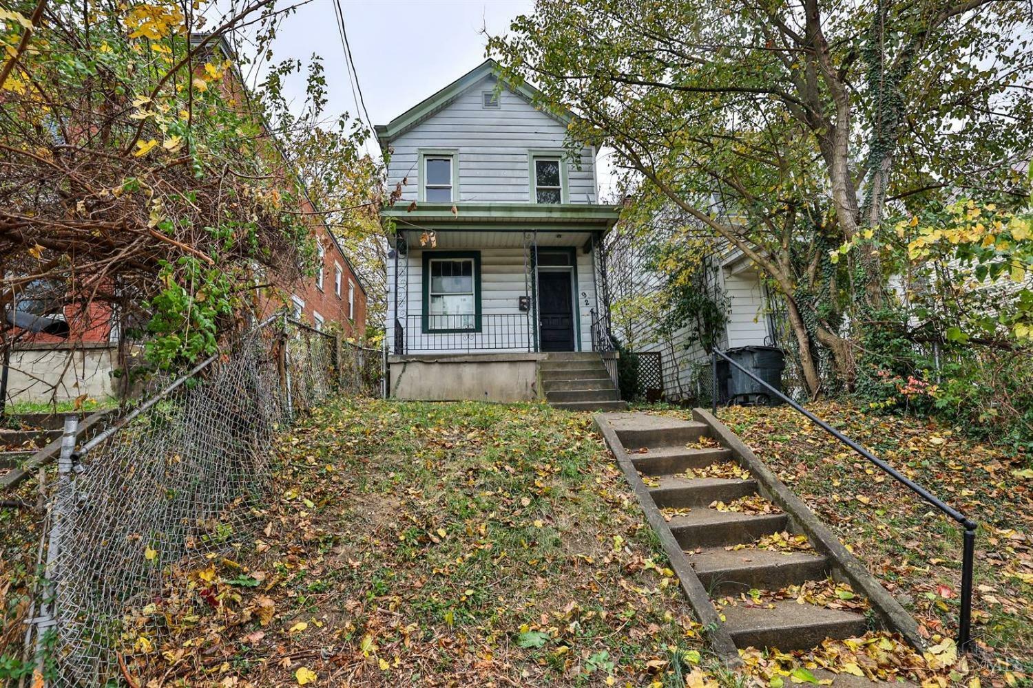 924 Fairbanks Avenue  Cincinnati OH 45205 photo