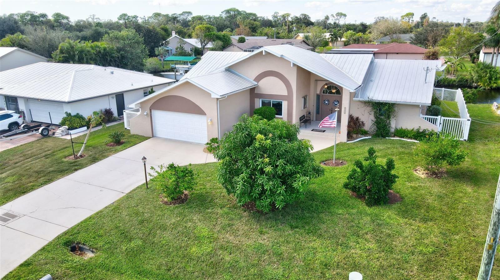 Property Photo:  1931 Indian Creek Drive  FL 33917 