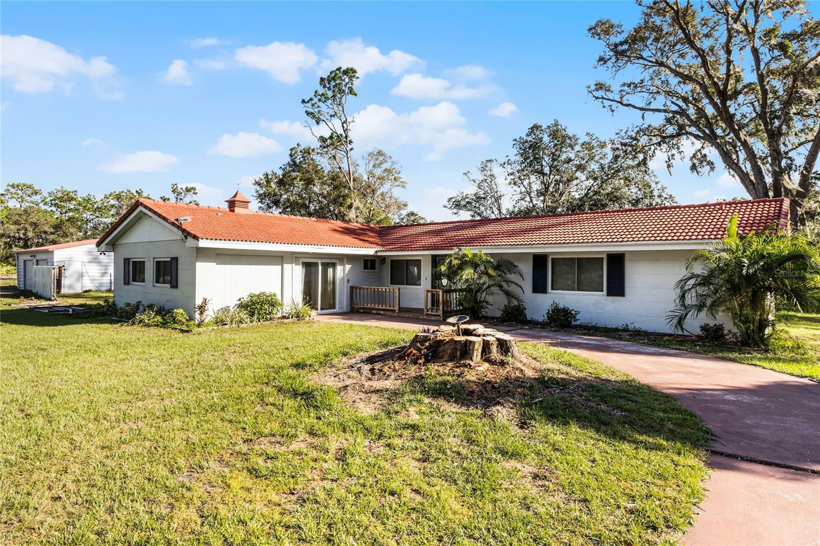 Property Photo:  4121 El Dorado Drive  FL 33855 