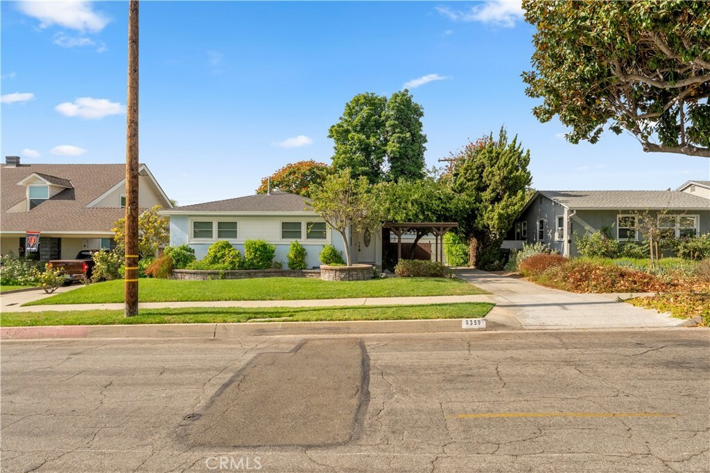 Property Photo: 8359 California Avenue CA 90605