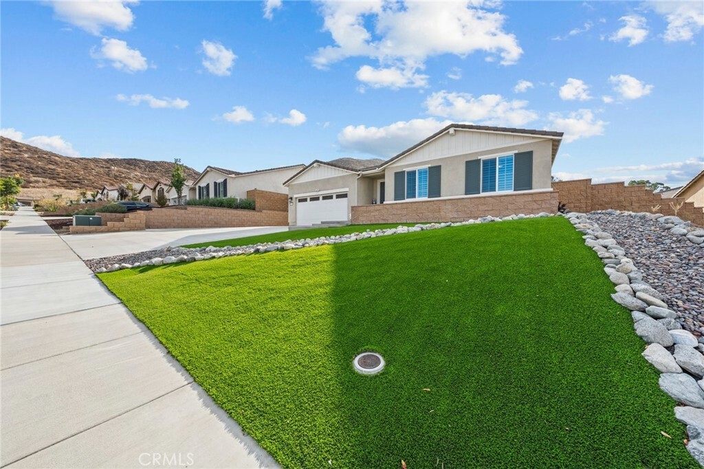 29707 Wolf Glen Court  Winchester CA 92596 photo