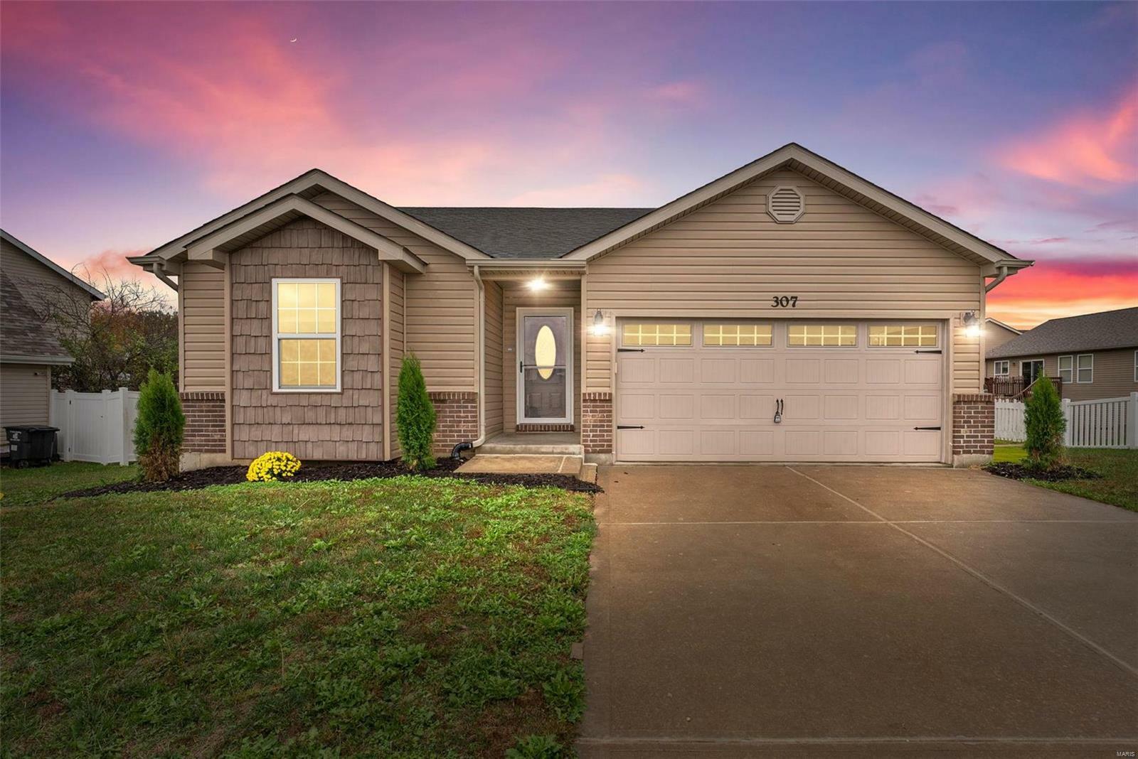 Property Photo:  307 Valley Bluff Drive  MO 63385 