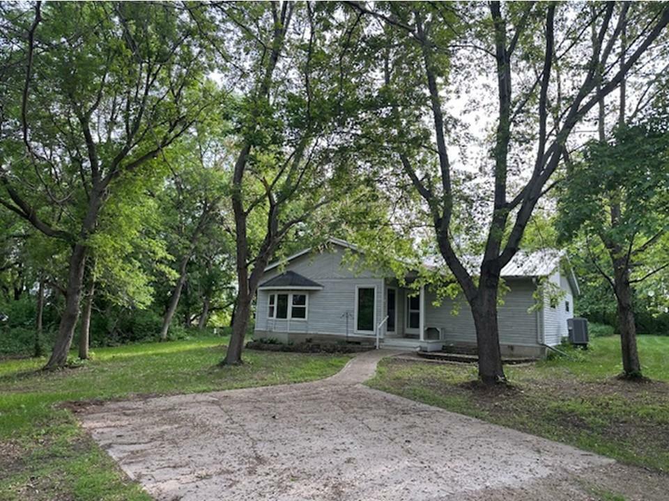 Property Photo: 10398 S 275th Street MN 56326