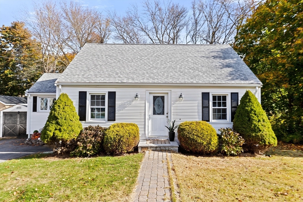 Property Photo:  35 Red Jacket Rd  MA 02190 