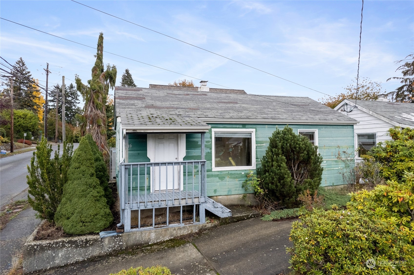 Property Photo:  1136 Naval Avenue  WA 98312 