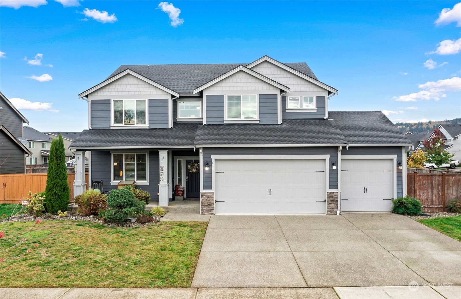 Property Photo:  411  Buell Street SW  WA 98360 