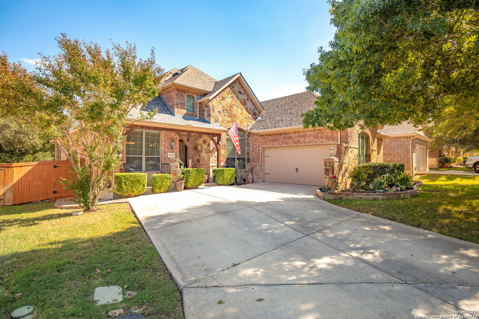 Property Photo:  21710 Granada Hl  TX 78256 