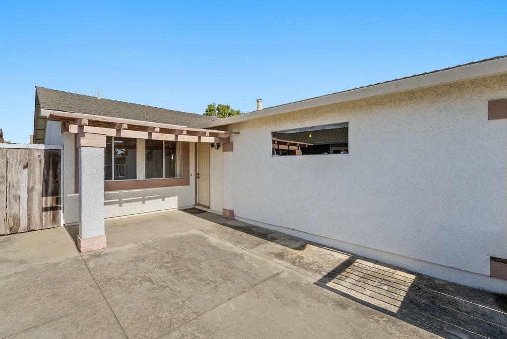 Property Photo:  504 Vivienne Drive  CA 95076 