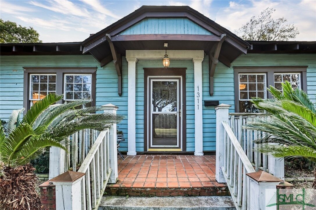Property Photo: 1311 Washington Avenue GA 31404