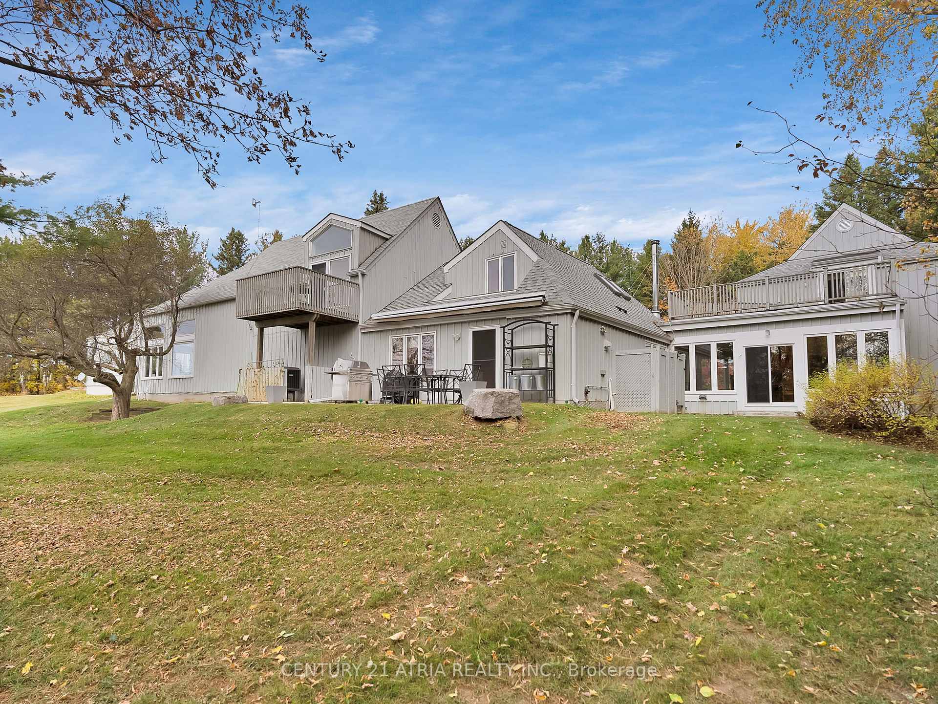 Property Photo: 14210 7th Concession Road ON L7B 1K4