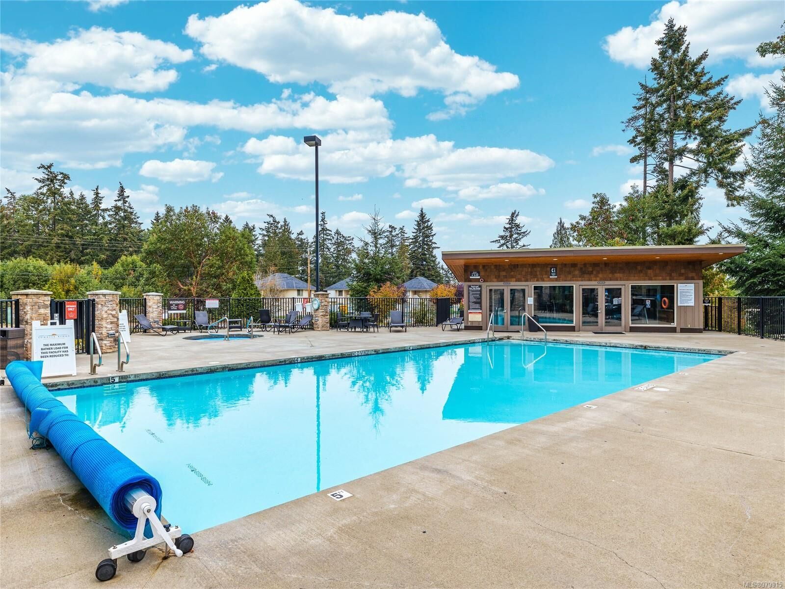 Property Photo: 1175 Resort Dr #106 BC V9P 2E3