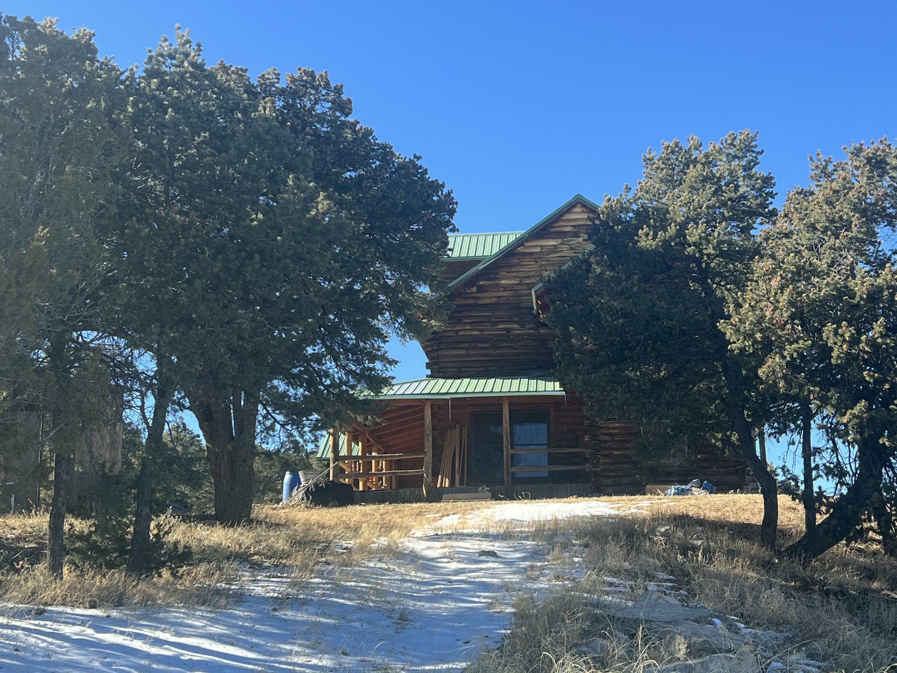 Property Photo:  8 Estancia Vista Drive  NM 87015 