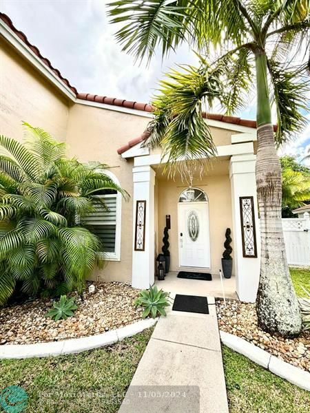 Property Photo:  18122 NW 19th St  FL 33029 