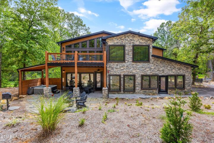 Property Photo:  2215 Sawmill Cove Drive  TN 37862 