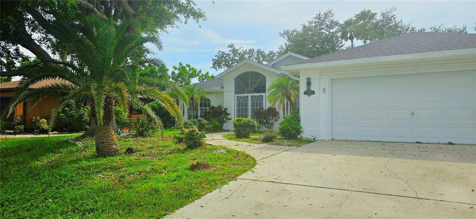 Property Photo: 217 Rotonda Circle FL 33947