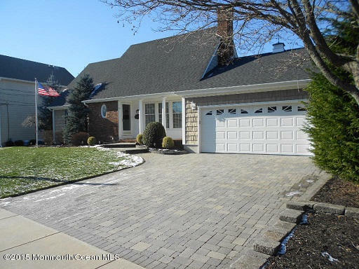 Property Photo:  34 Edgewood Drive  NJ 08723 