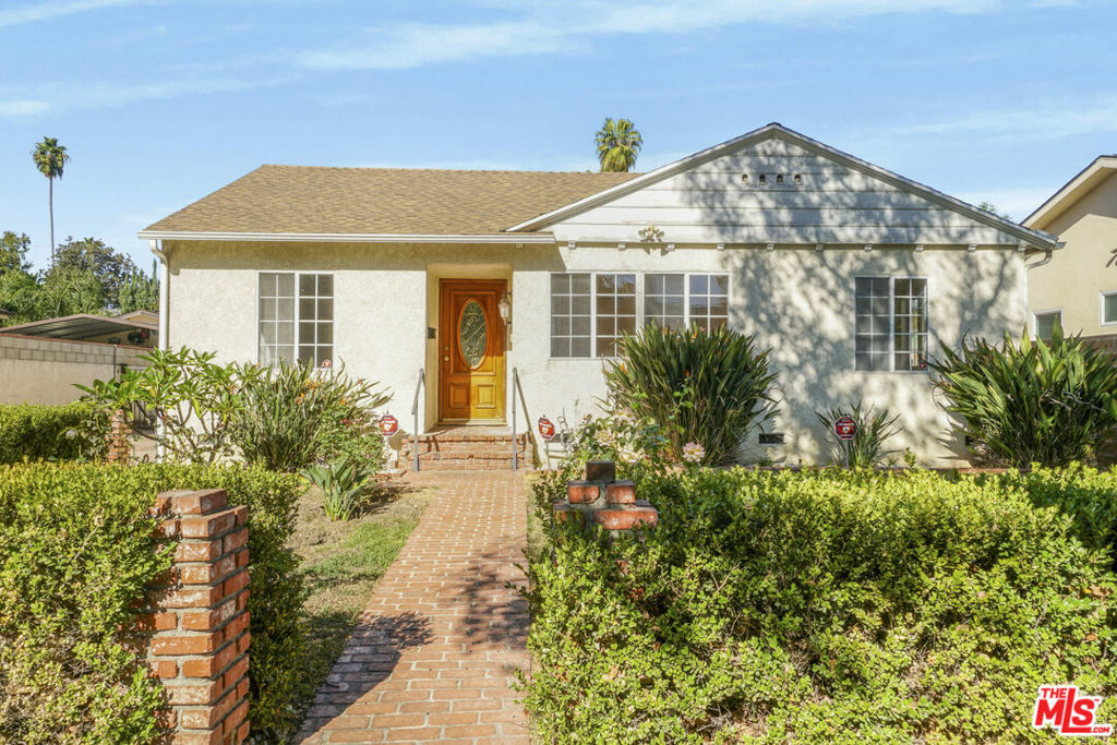 Property Photo:  13543 Gilmore Street  CA 91401 