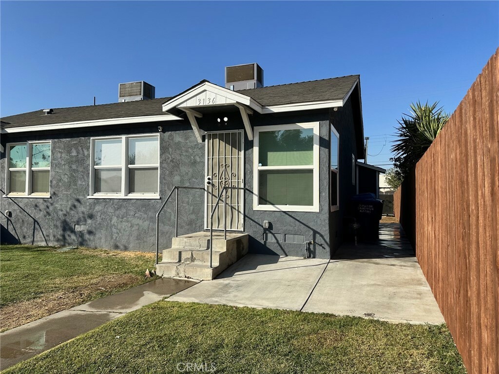 Property Photo:  3136 Monterey Street  CA 93306 