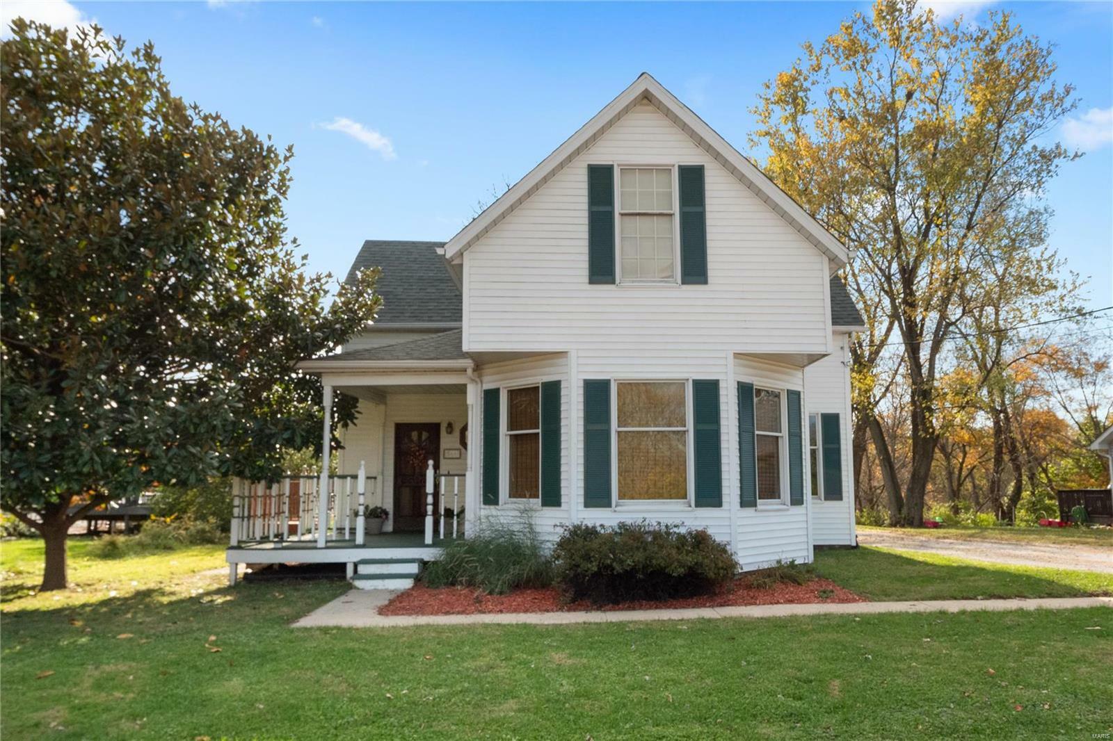 Property Photo: 566 Glen Crossing Road IL 62034