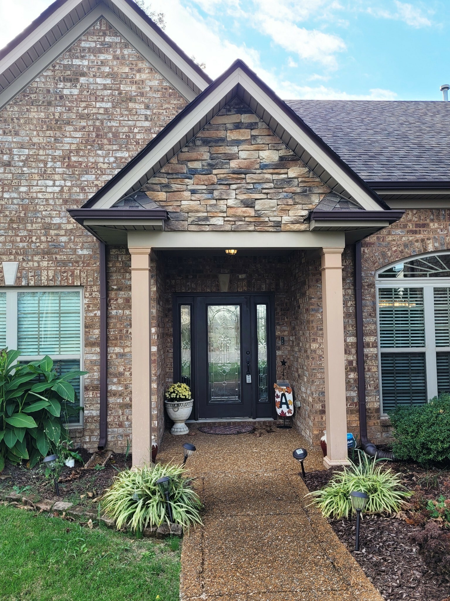 Property Photo:  110 Gibbstone Ct  TN 37085 