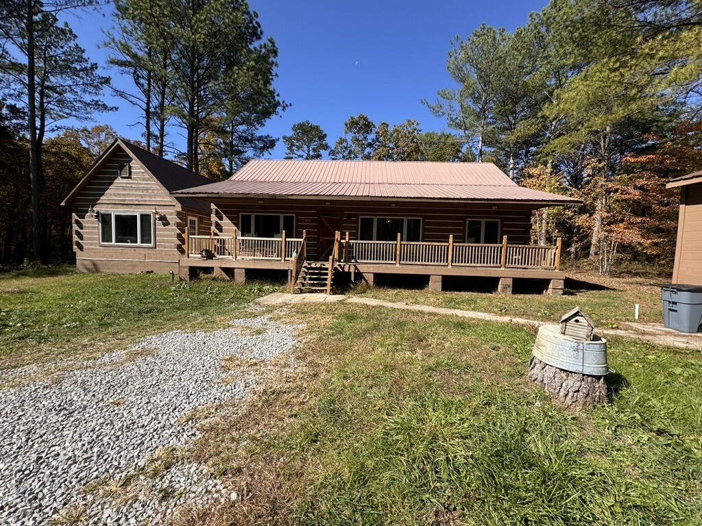 Property Photo:  1215 Company Farm Rd  TN 37313 