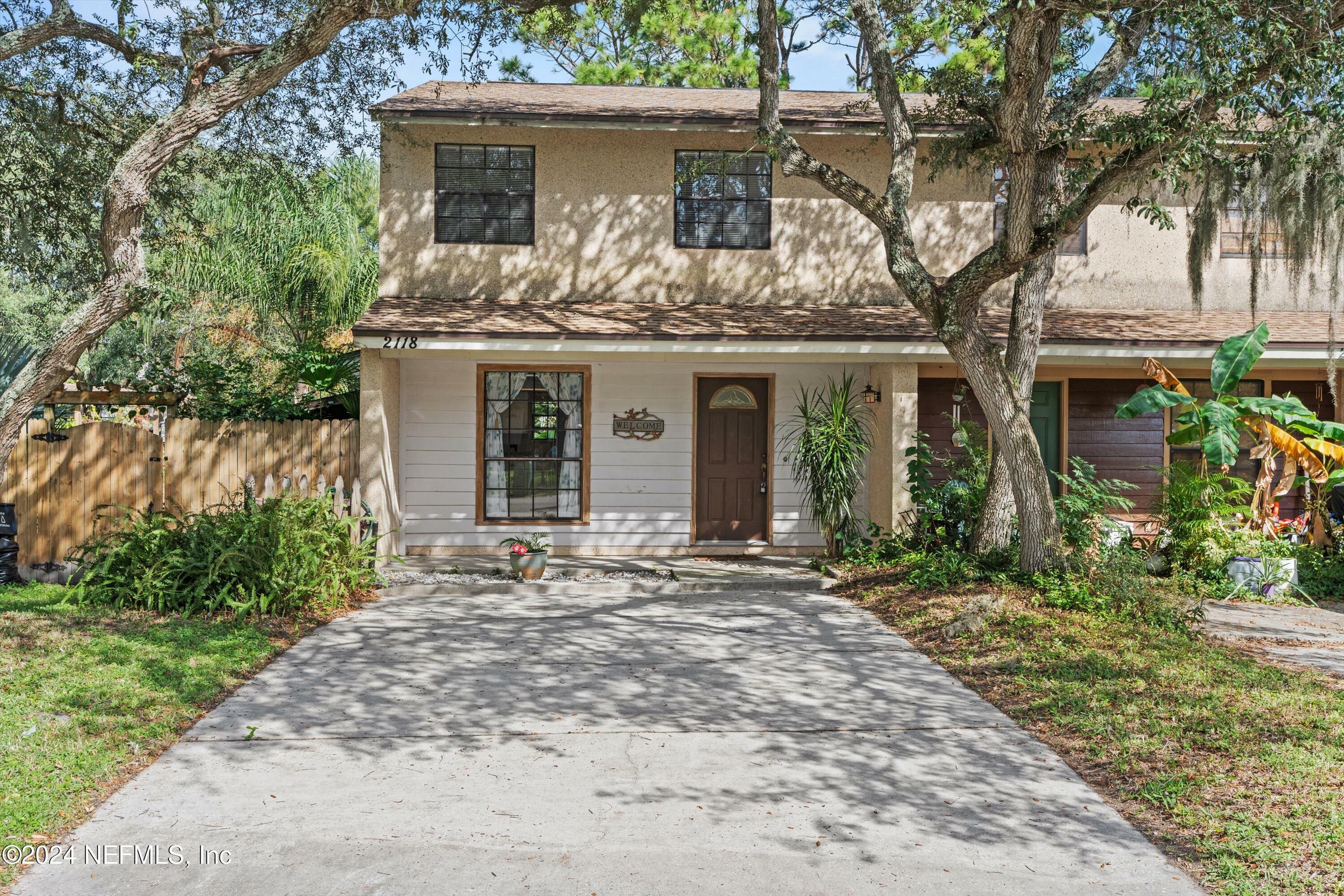 Property Photo:  2118 Rosewood Drive  FL 32266 