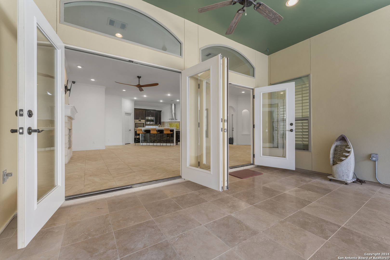 Property Photo: 4430 Bayberry Row TX 78249