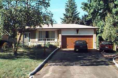 3252 Flanagan Cres Bsmt  Mississauga ON L5C 2M5 photo