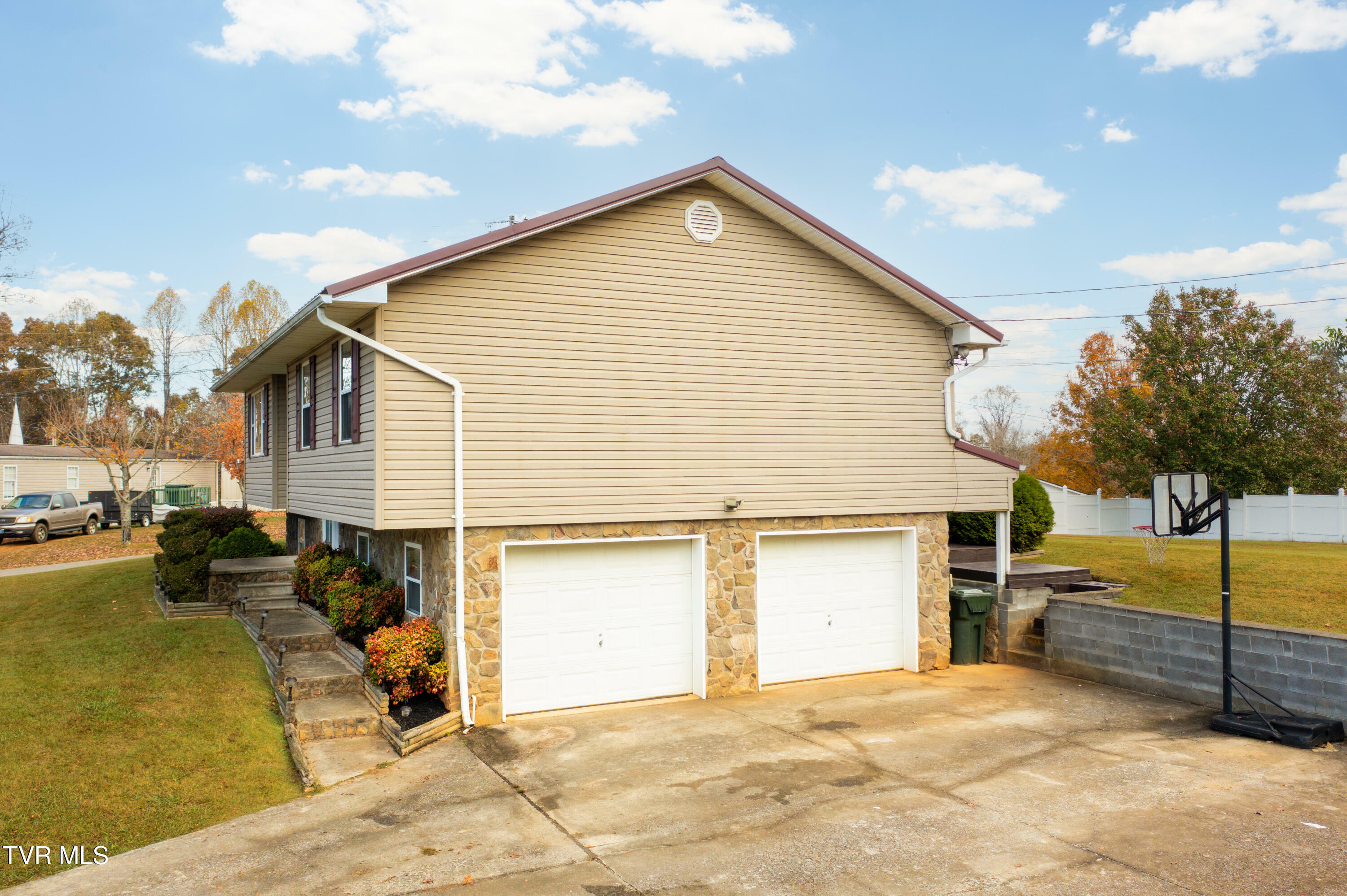 Property Photo:  145 Linda Heights Lane  TN 37656 