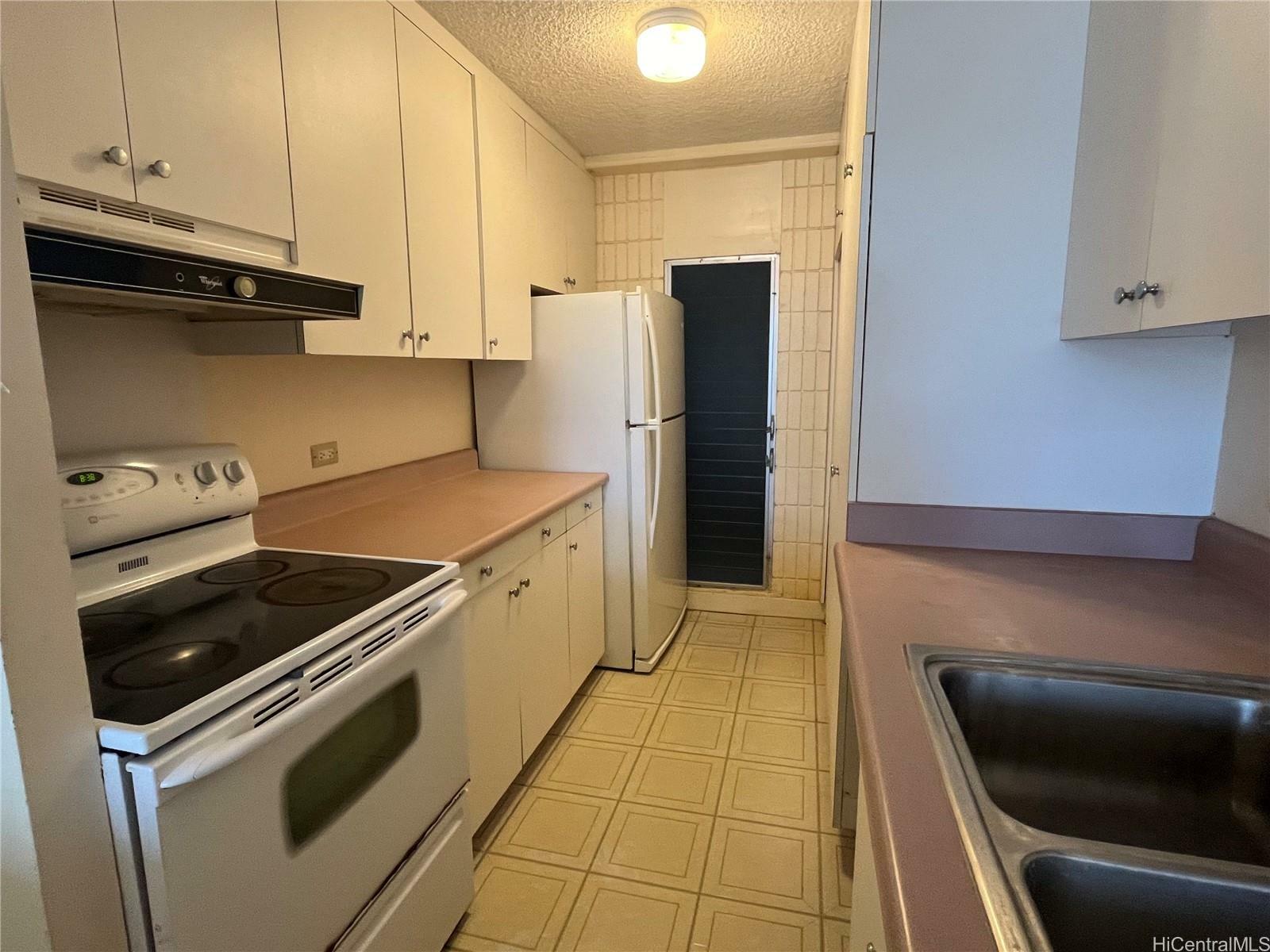 Property Photo: 4300 Waialae Avenue A302 HI 96816