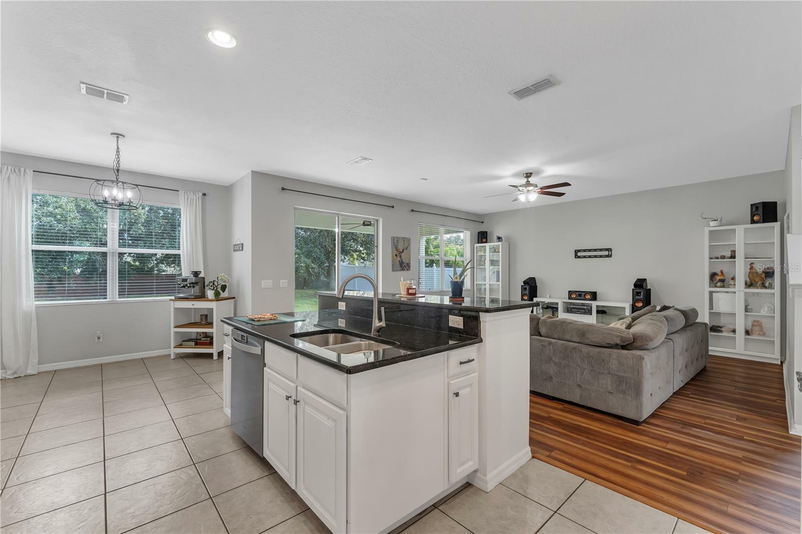 Property Photo:  1423 Ellis Fallon Loop  FL 32765 