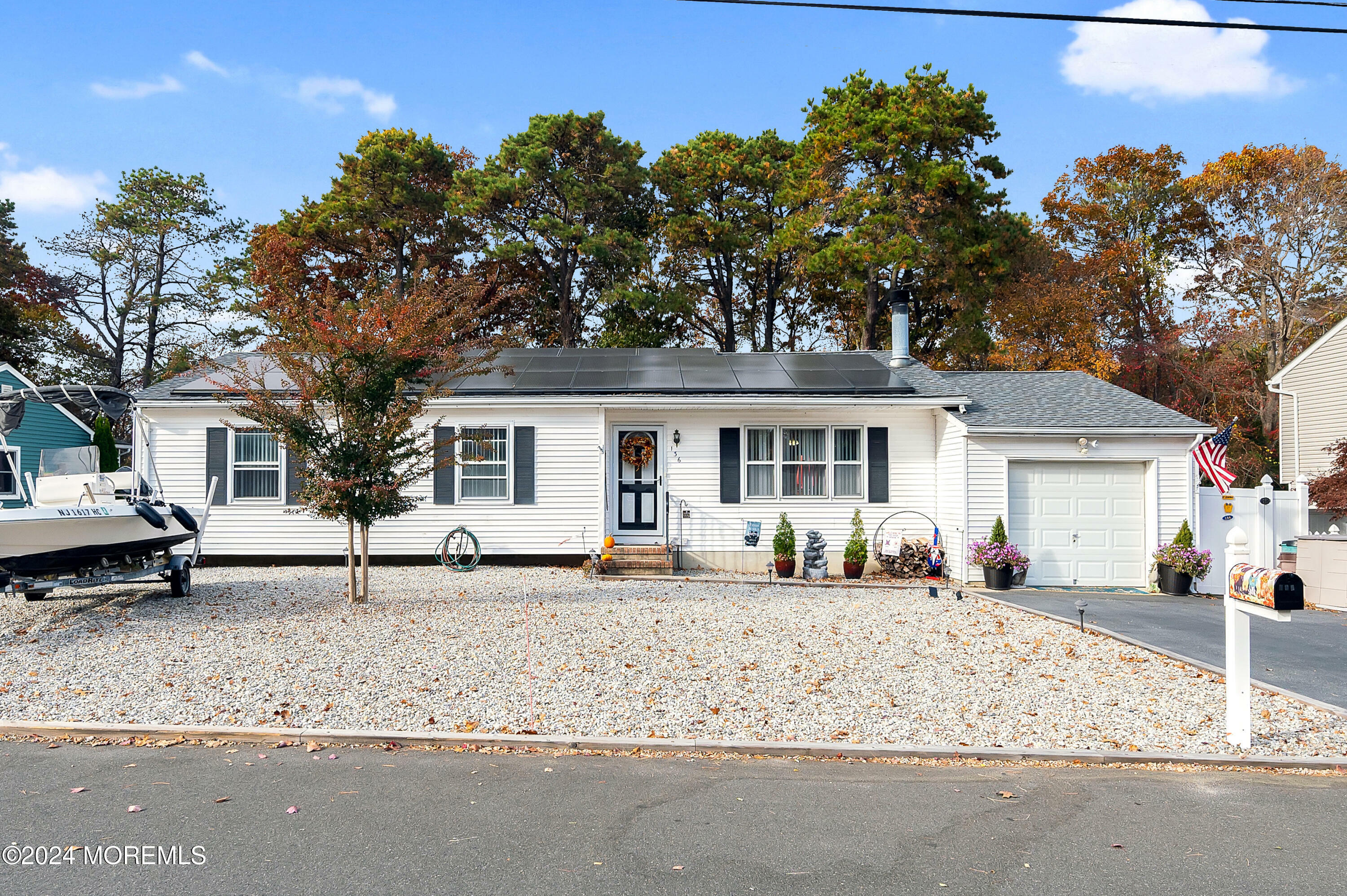 Property Photo:  136 Smith Circle  NJ 08742 