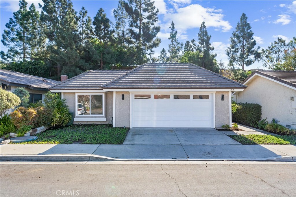 Property Photo:  22 Sanderling  CA 92604 