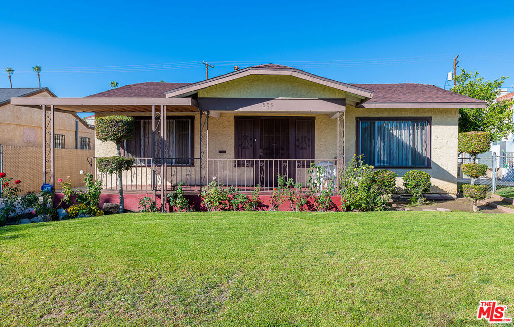 Property Photo:  509 Fischer Street  CA 91205 