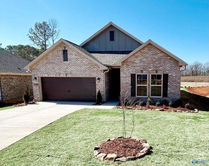 15609 Mizewell Lane NW  Harvest AL 35749 photo