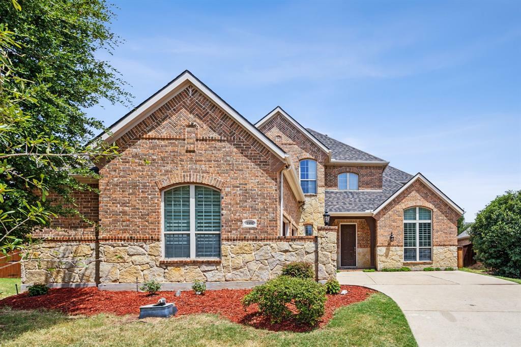 Property Photo: 1101 Wilson Drive TX 76226