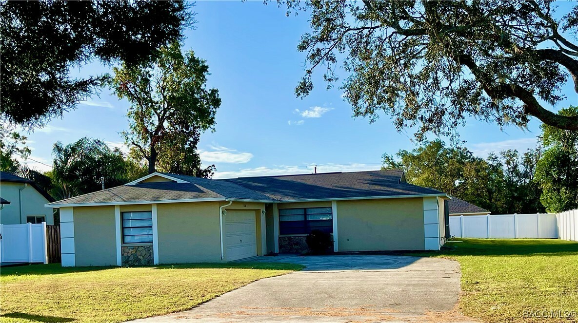 Property Photo:  14136 Payne Street  FL 34609 