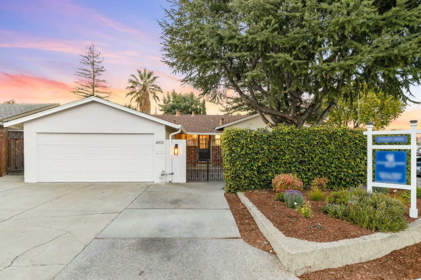 Property Photo:  4901 Wayland Avenue  CA 95118 