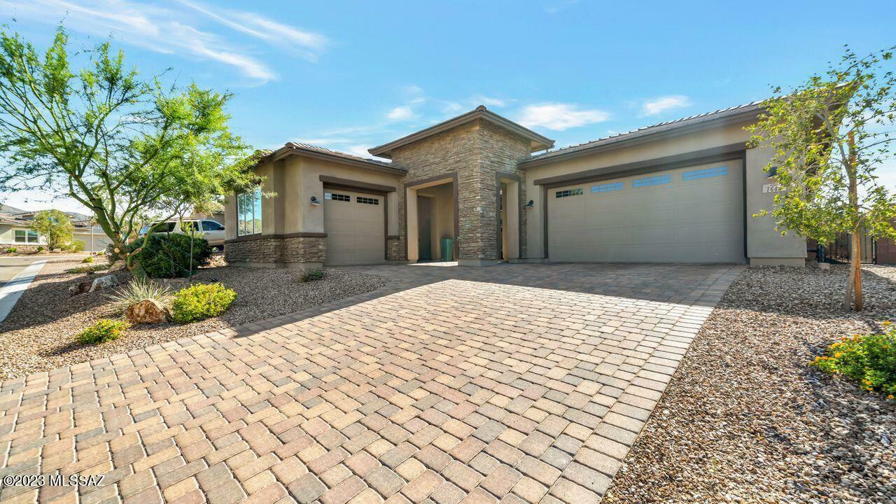 Property Photo:  7643 W Sage Palm Lane  AZ 85658 