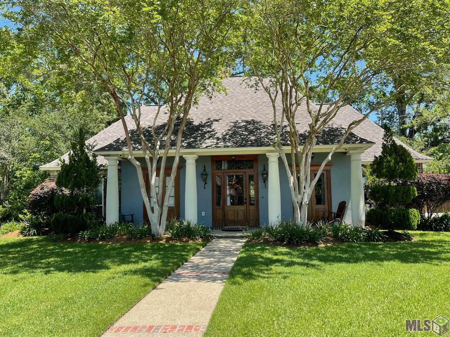 Property Photo: 17745 Glen Nook Dr LA 70817