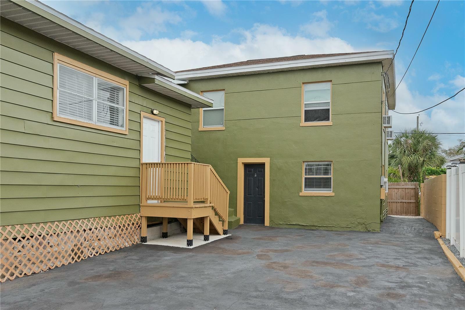 Property Photo:  2907 N 15th Street D  FL 33605 