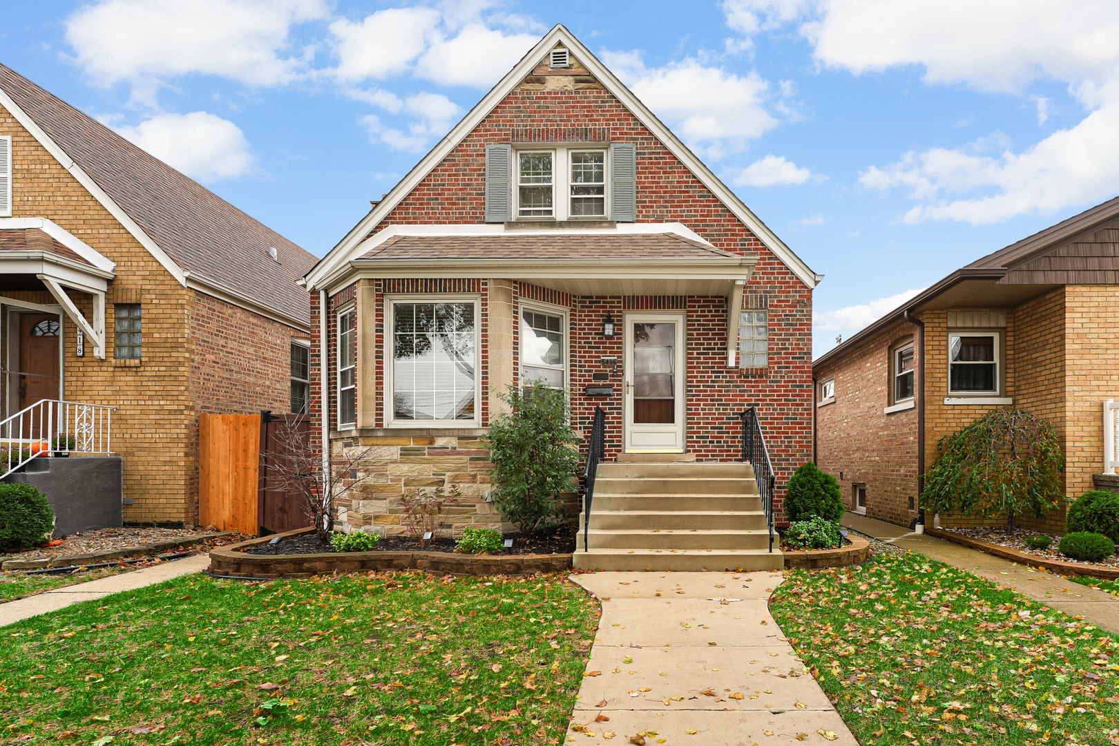 Property Photo:  5416 S Rutherford Avenue  IL 60638 