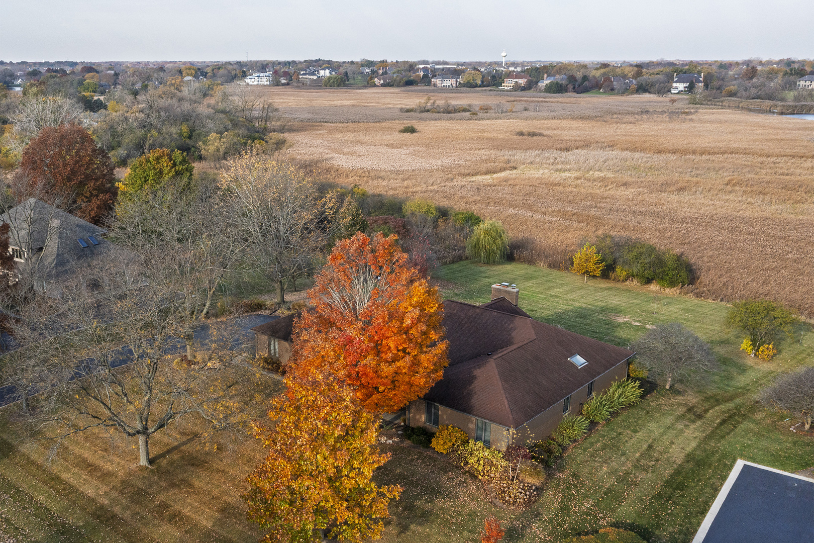 Property Photo:  1638 Galloway Drive  IL 60010 