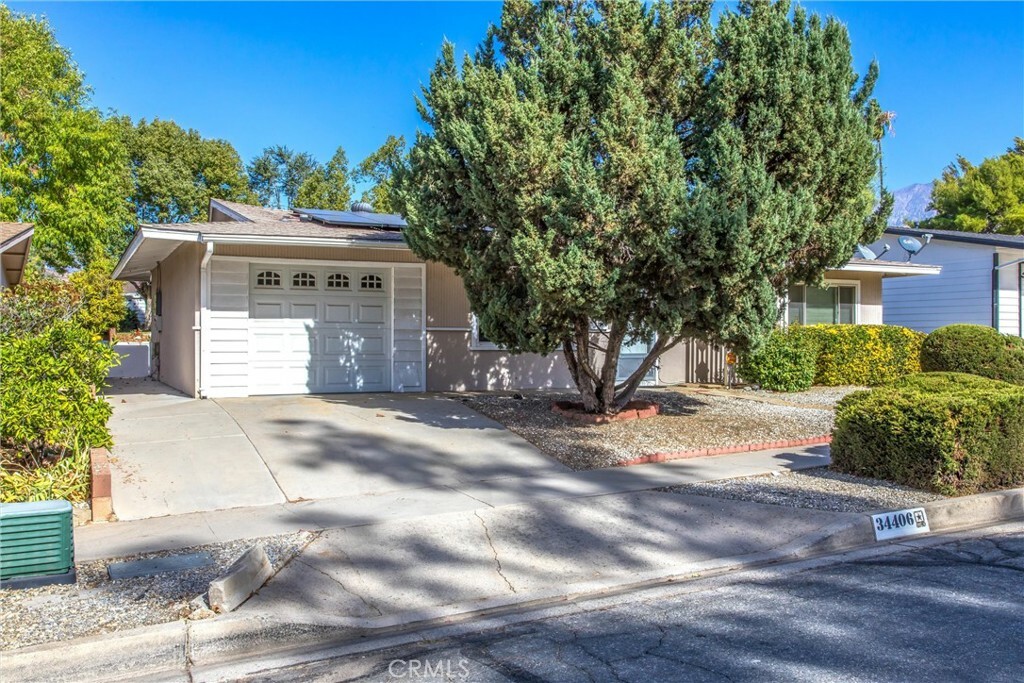 34406 Cedar Ave  Yucaipa CA 92399 photo