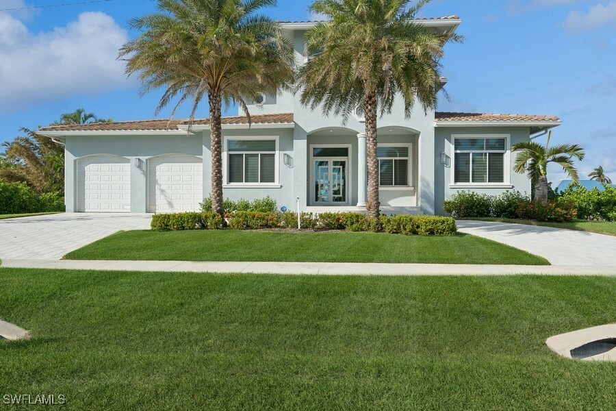 Property Photo:  1070 Dana Court  FL 34145 