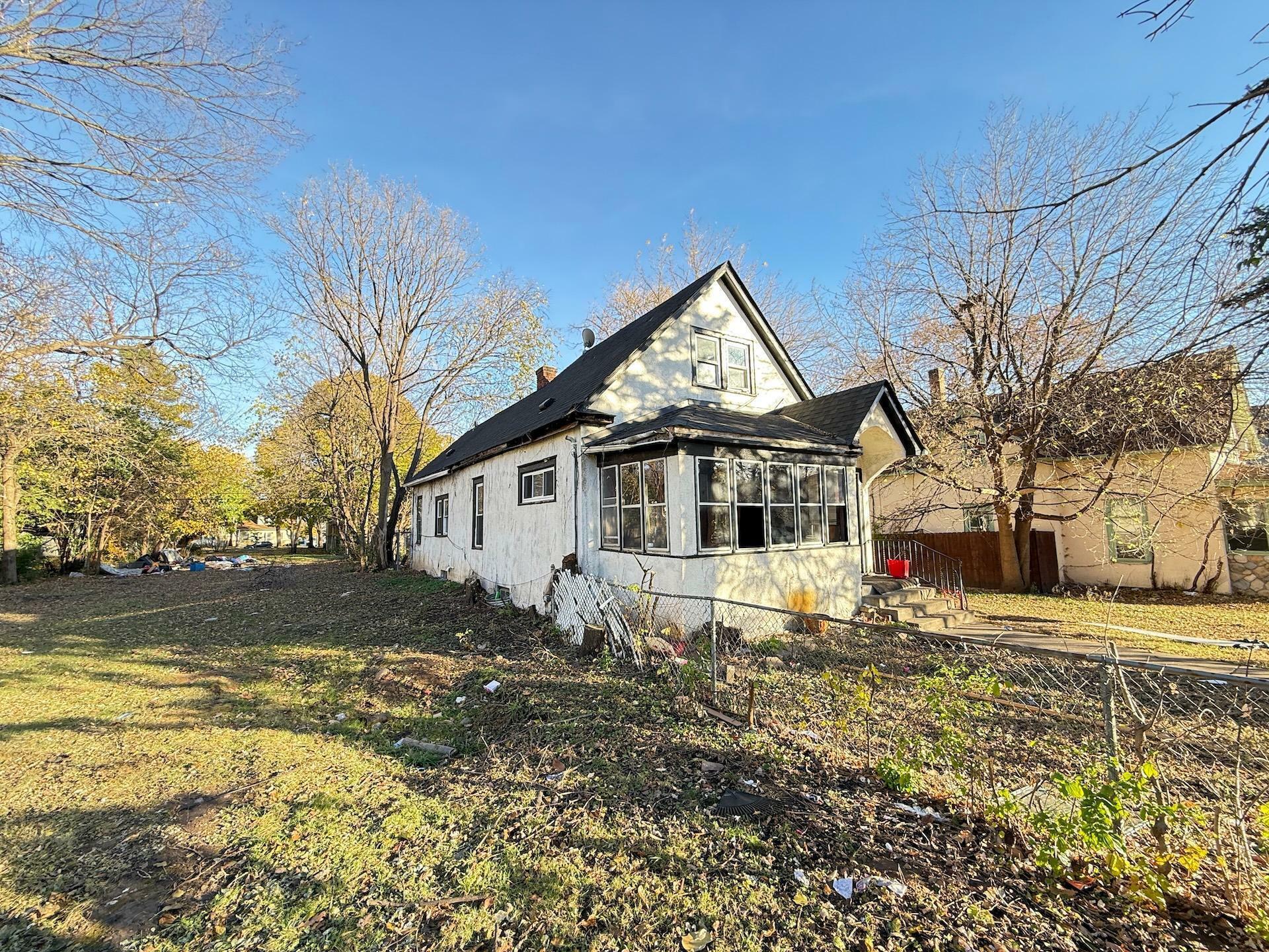 Property Photo:  3322 Lyndale Avenue N  MN 55412 