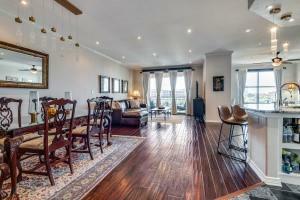 Property Photo:  330 E Las Colinas Boulevard E 1016  TX 75039 