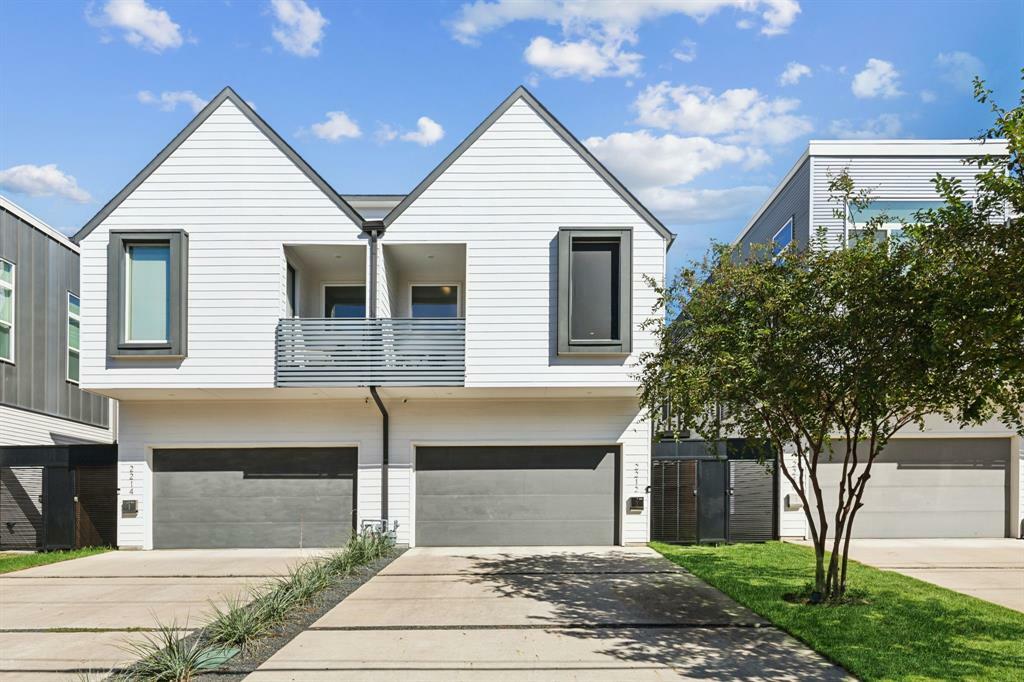 Property Photo:  2212 N Carroll Avenue  TX 75204 