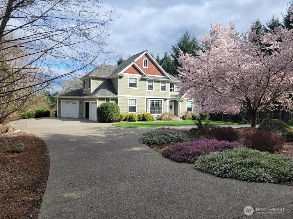 Property Photo: 12120 Windtree Lane SE WA 98576